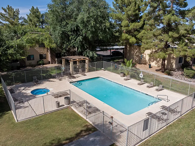 Union Hills Estates — Photo 10