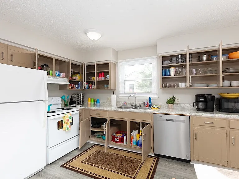 804 Short Pl — Photo 17