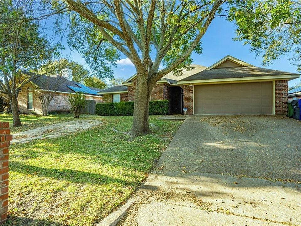 1st image of 10605 Sierra West Dr