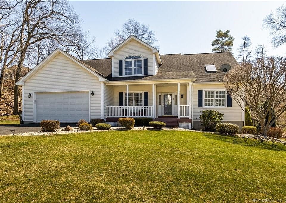 1st image of 23 Rockledge Dr