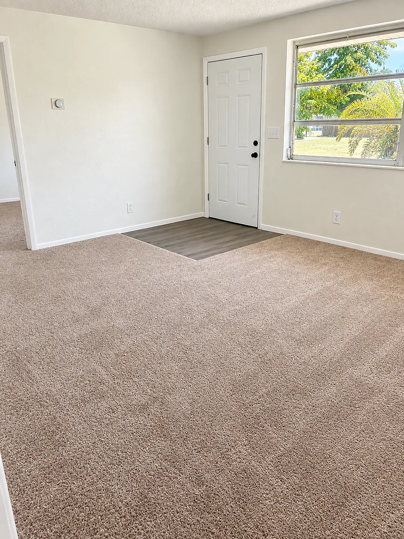 1st Month Free Rent 3 Bed 2 Bath | Single Car Garage | Washer/Dryer Hookups | Central Air | Pet F... — Photo 2
