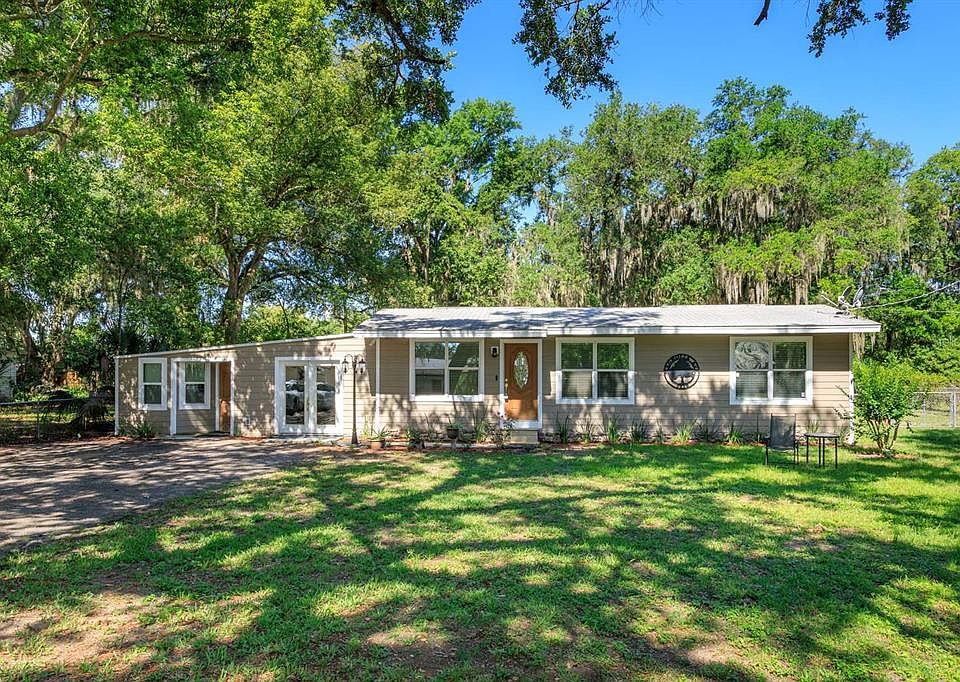 1st image of 2820 Magnolia Ave