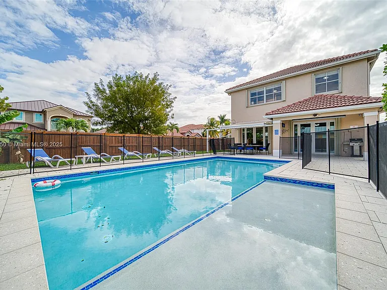 16403 SW 79th Ln — Photo 7