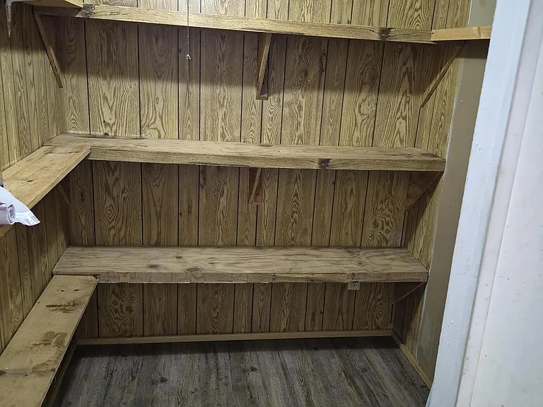 121 Cris Dr — Photo 14