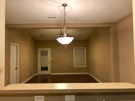 2nd image of 874 Melanie Ln