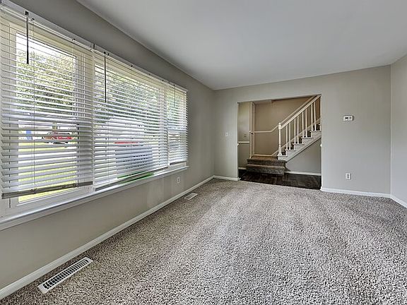 3rd image of 8 Lasonia Way
