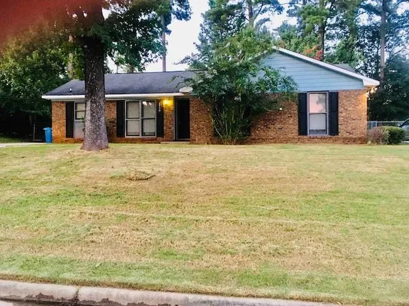 5730 Jamestown Dr, Columbus, GA 31909