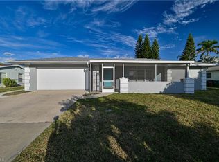 3101 SE 10th Pl, Cape Coral, FL 33904