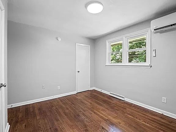 3rd image of 701 F St #705