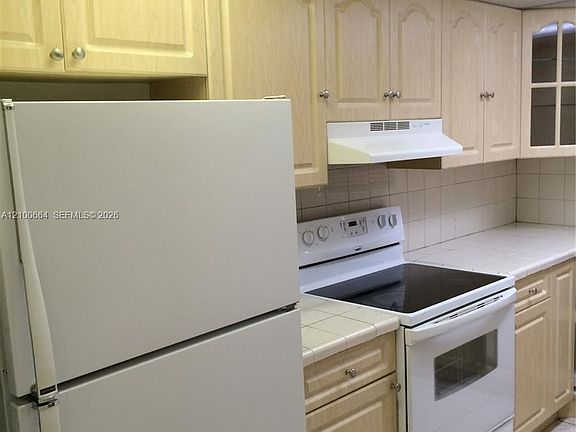 3rd image of 20 NW 87th Ave APT A216