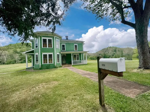 1094 Reedyville Rd, Reedy, WV 25276