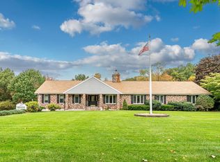 8 Maple Ave, Plaistow, NH 03865