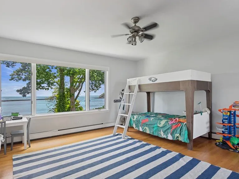 54 Shore Dr — Photo 19