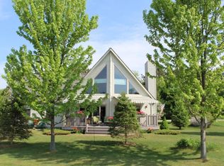 1950 Club House Dr, Harbor Springs, MI 49740