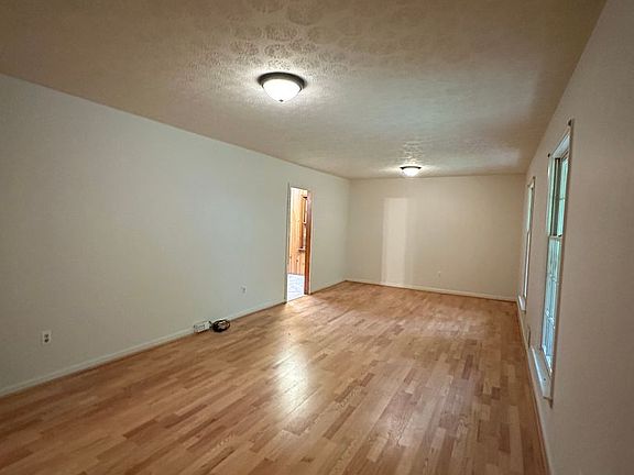 3rd image of 375 Segrest Cir