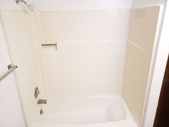 5th image of 306 N Georgia Ave APT 3