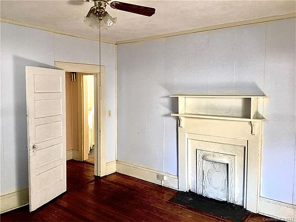 4th image of 306 N Morris St