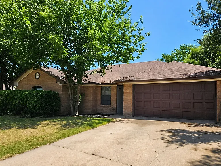 3406 Granite Dr — Photo 2