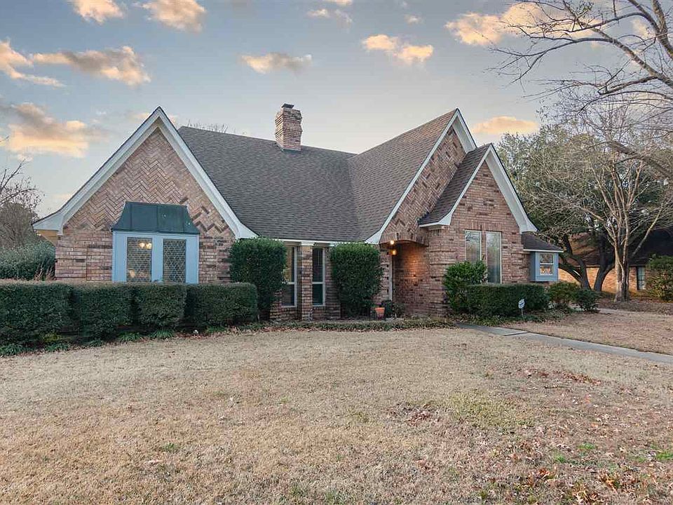 1st image of 5607 Stoneridge Dr