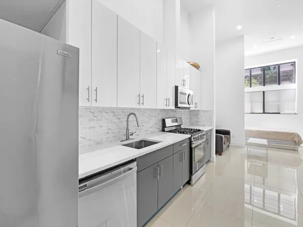 47-33 Fifth Street image 1 of 6