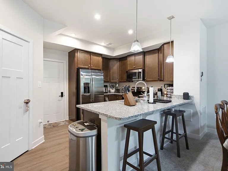 212 Matisse Pl — Photo 14