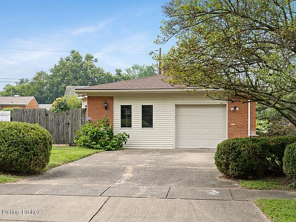 4th image of 4328 Rockwood Dr