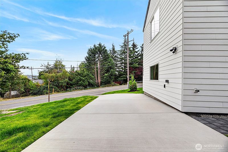 5th image of 10029 14th Avenue S