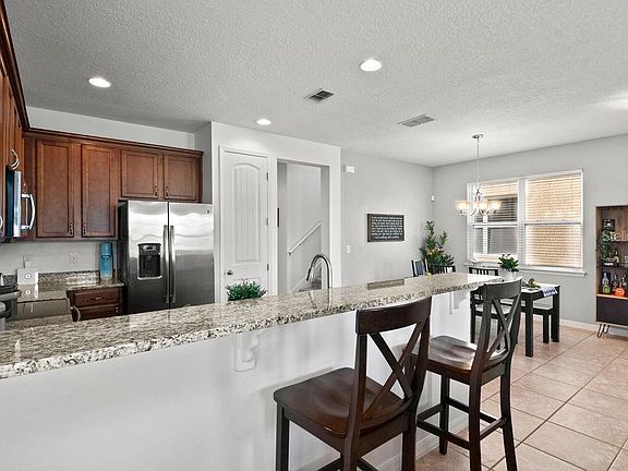 5th image of 15213 Avenue Of The Arbors
