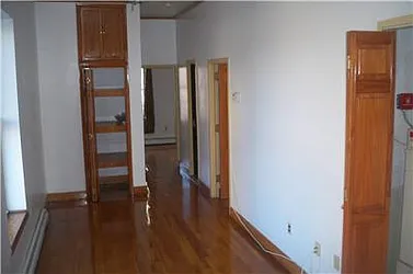 Rented by R New York