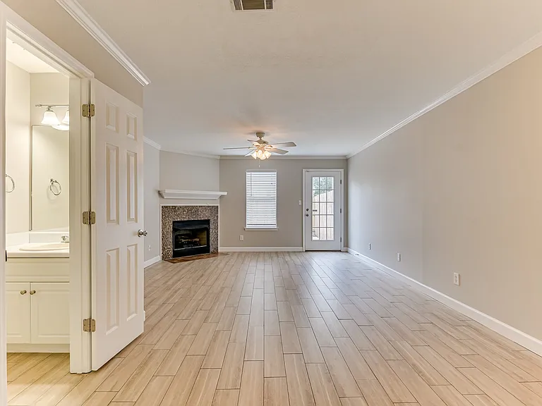 4680 Brookwood Ln — Photo 3