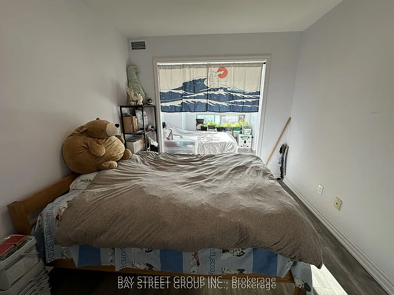 51 Baffin Ct #611 — Photo 11