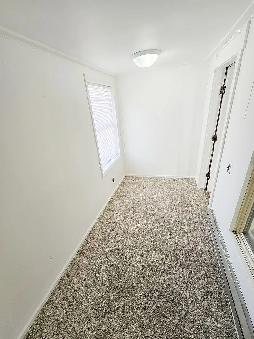 614 Douglas Ave, Des Moines, IA 50313 — Photo 3