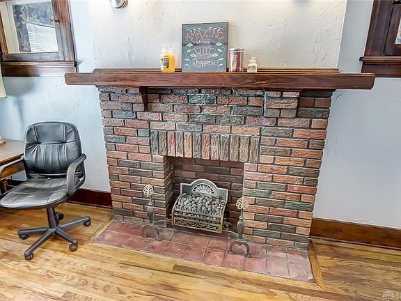 4th image of 2228 Avalon Ave