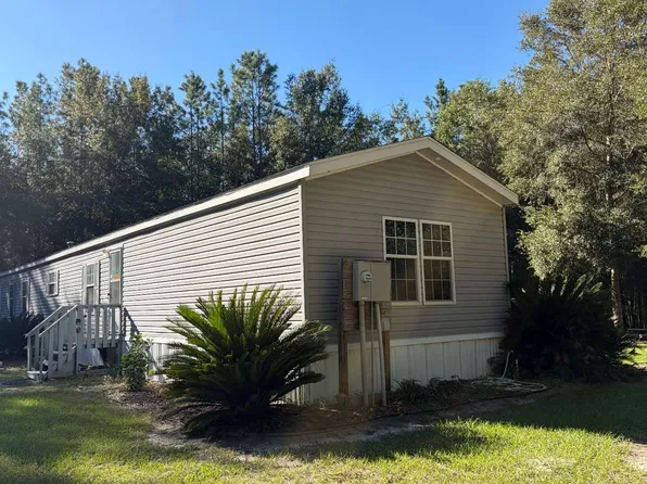 589 SW Cumorah Hill St, Fort White, FL 32038