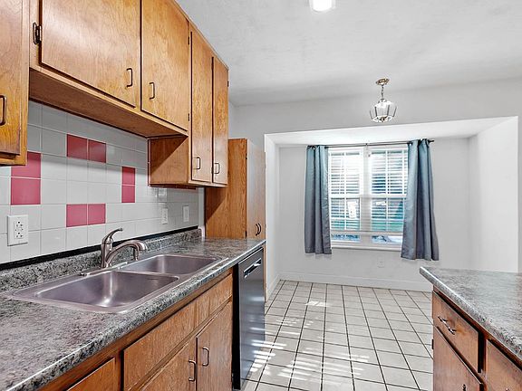 5th image of 3603 Buckner Ct
