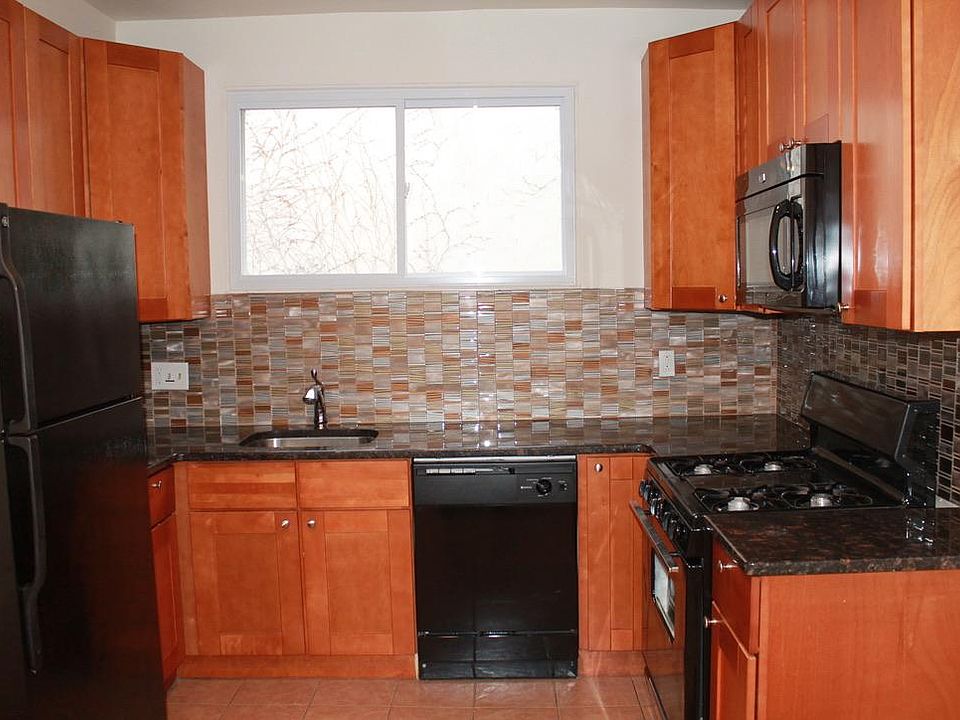 1st image of 2321 Sansom St #C