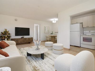 9375 SW 40th Ter APT 111, Miami, FL, 33165