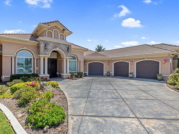 4th image of 2579 Meadow View Road