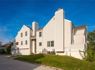 5241 Dakota Dr, West Des Moines, IA 50265