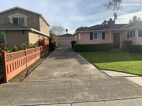 2nd image of 2194 Parkwood Way
