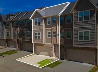 278 S Slopeside Dr, Fayetteville, AR 72704