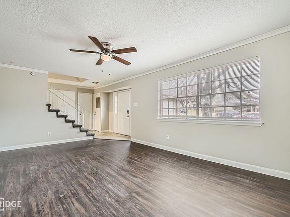 5th image of 1401 Paris Dr
