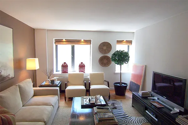 Rented by Maz Group NY | media 21