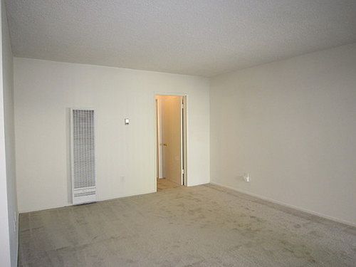 3rd image of 567 N Holliston Ave APT 3