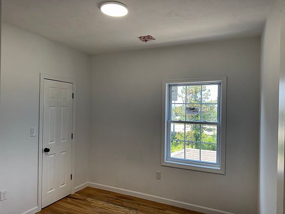 4th image of 18 Worth St #3