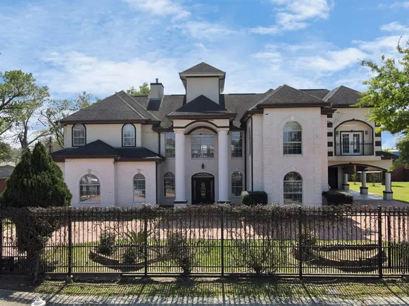 124 Palmyra Street, Houston, TX 77022