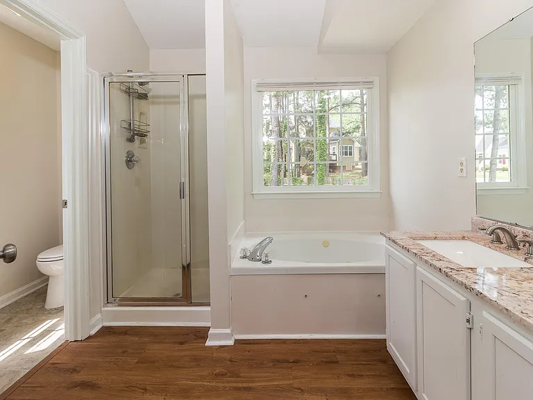 805 Penncross Dr — Photo 23