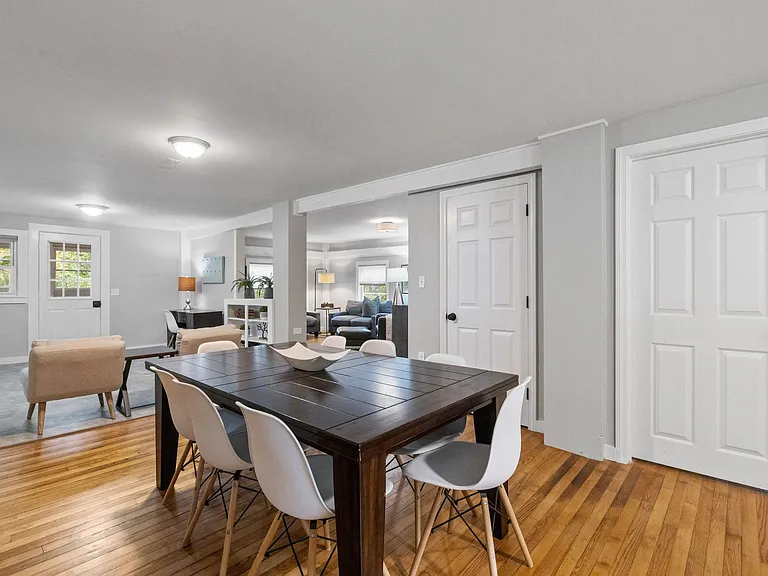 31 Water St #1 — Photo 18
