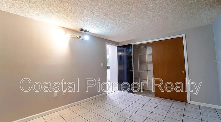 7713 Heather St — Photo 17
