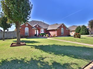 417 Palo Verde Dr, Yukon, OK 73099